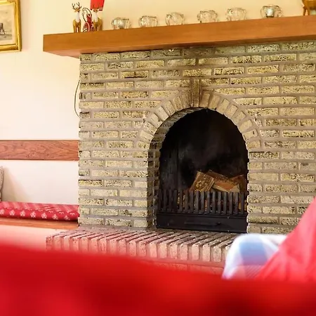 Prachtig Vrijstaand Familiehuis Op Groot Perceel Scherpenzeel  Exterior photo