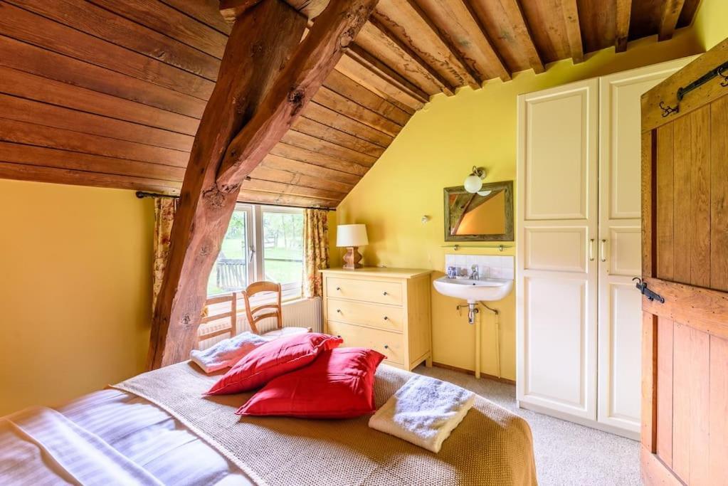 Prachtig Vrijstaand Familiehuis Op Groot Perceel Holiday home *