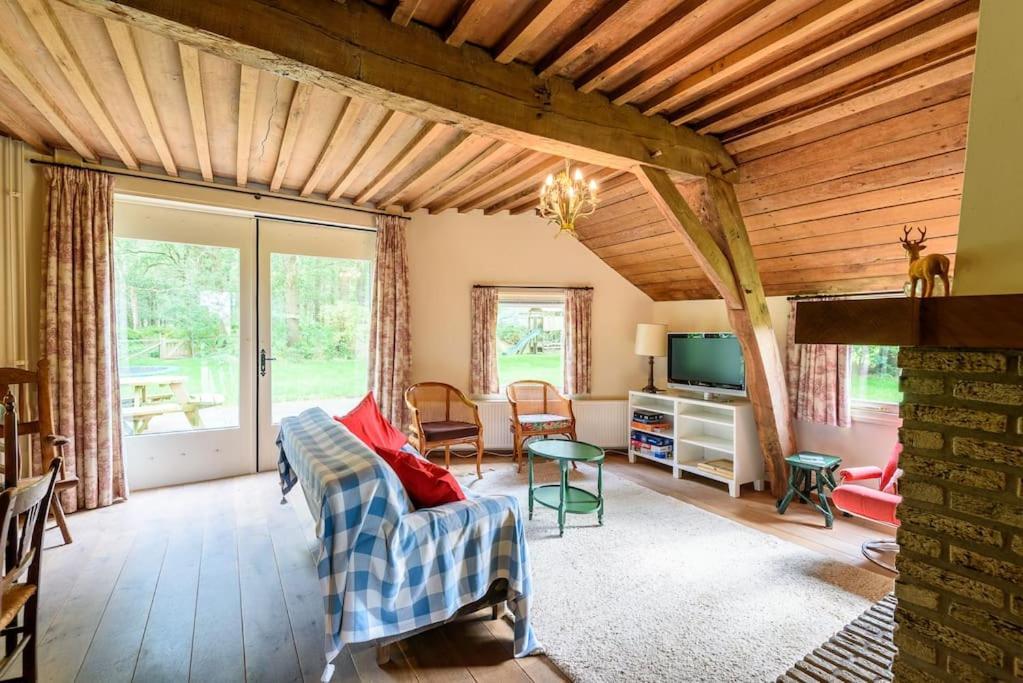 Prachtig Vrijstaand Familiehuis Op Groot Perceel Hébergement de vacances *